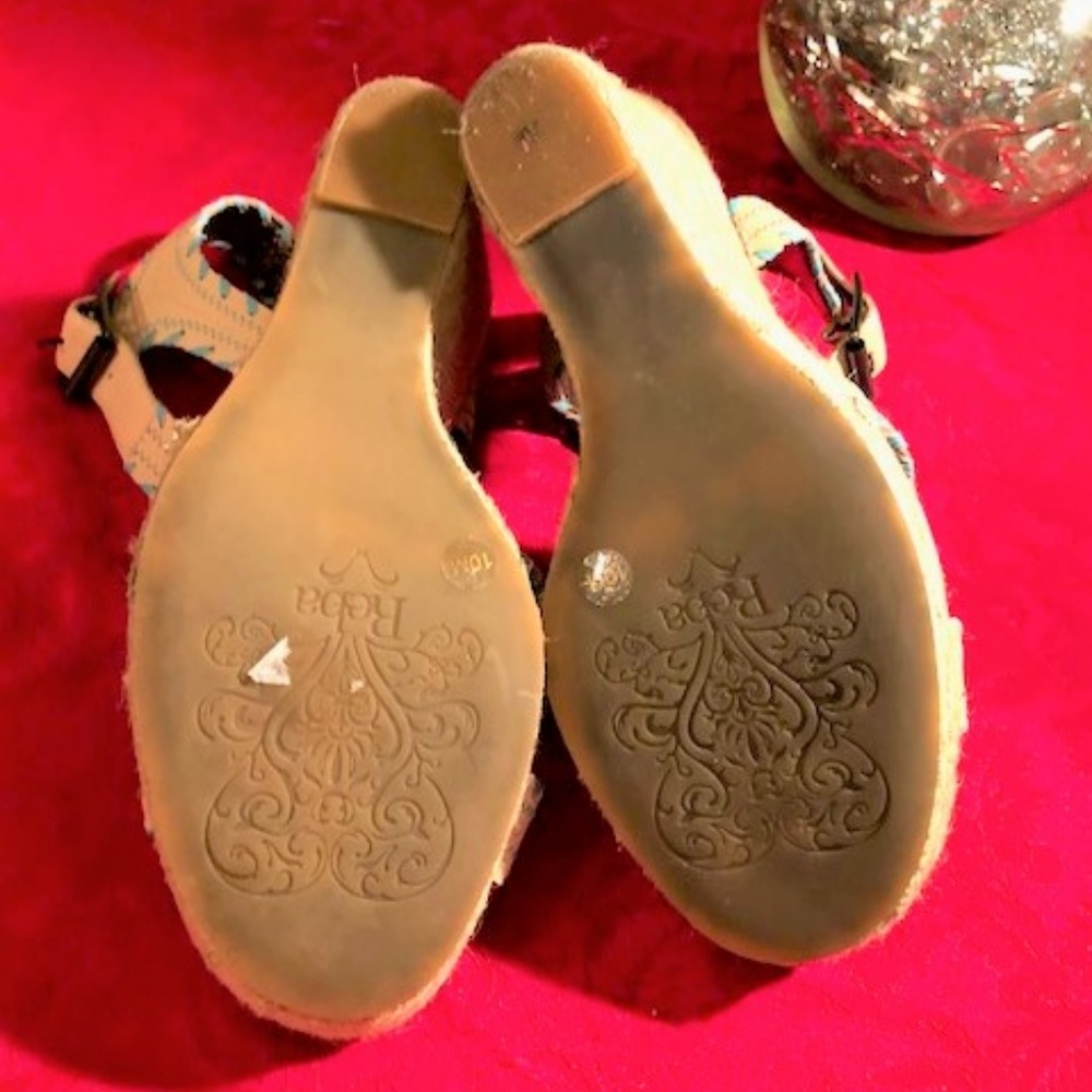 Reba Tan & Blue Wedge Sandal Size 10 Medium - Picture 4 of 4